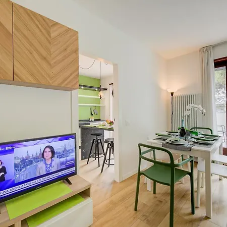 Apartment Balcone Sui Tigli Few Min From The - Happy