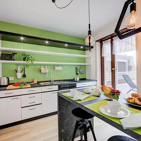 Balcone Sui Tigli Few Min From The - Happy Apartment Riva del Garda